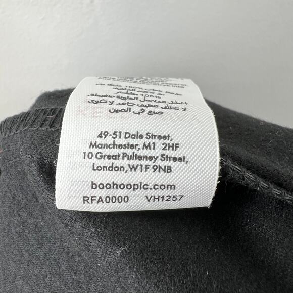 NASTY GAL Black Green Faux Leather Star Detail Roll Hem Shorts Size 8 NWT - Picture 9 of 9